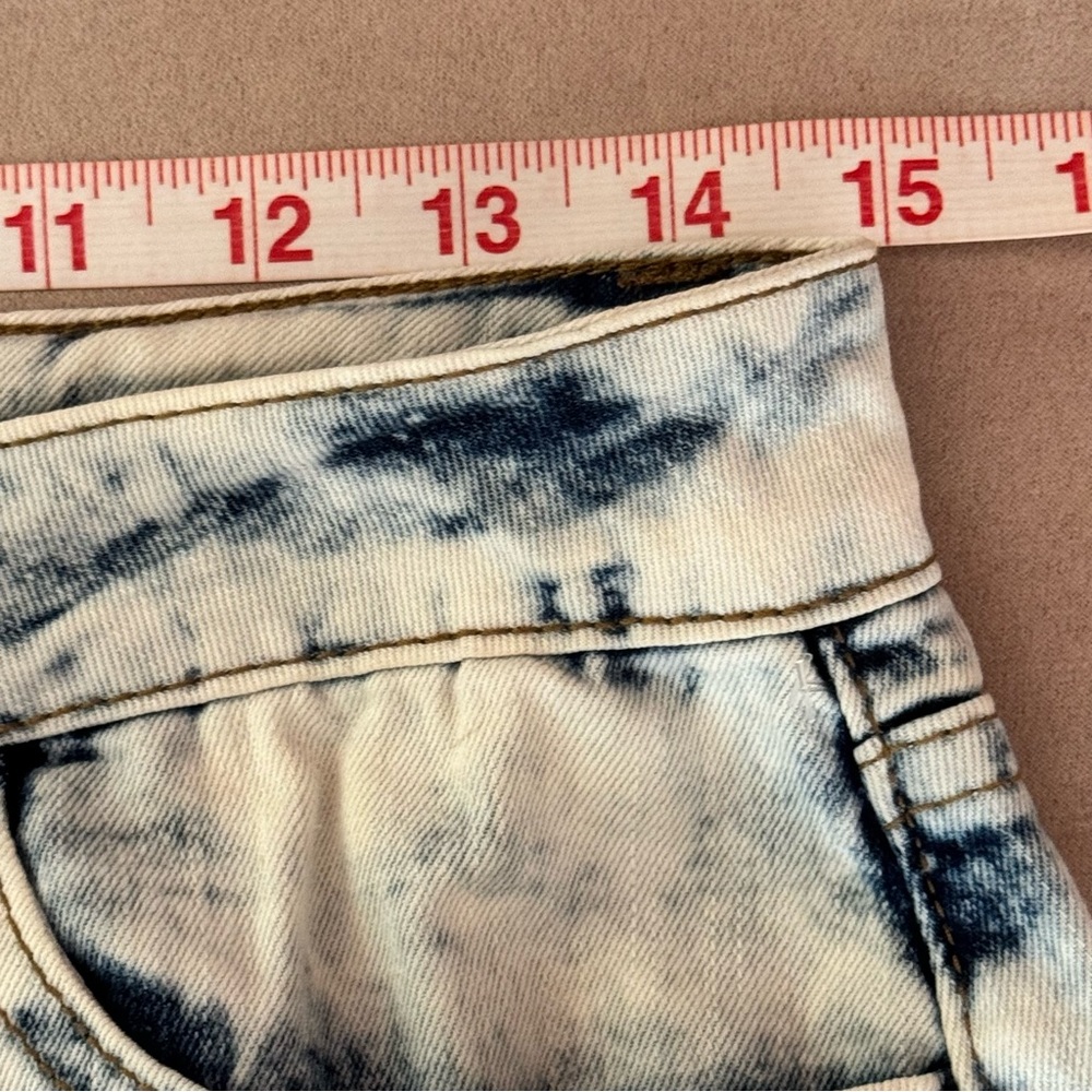 BLUE FAITH. Distressed Jean Skirt. Button Closure. Size Small. Two front pockets - Picture 10 of 14